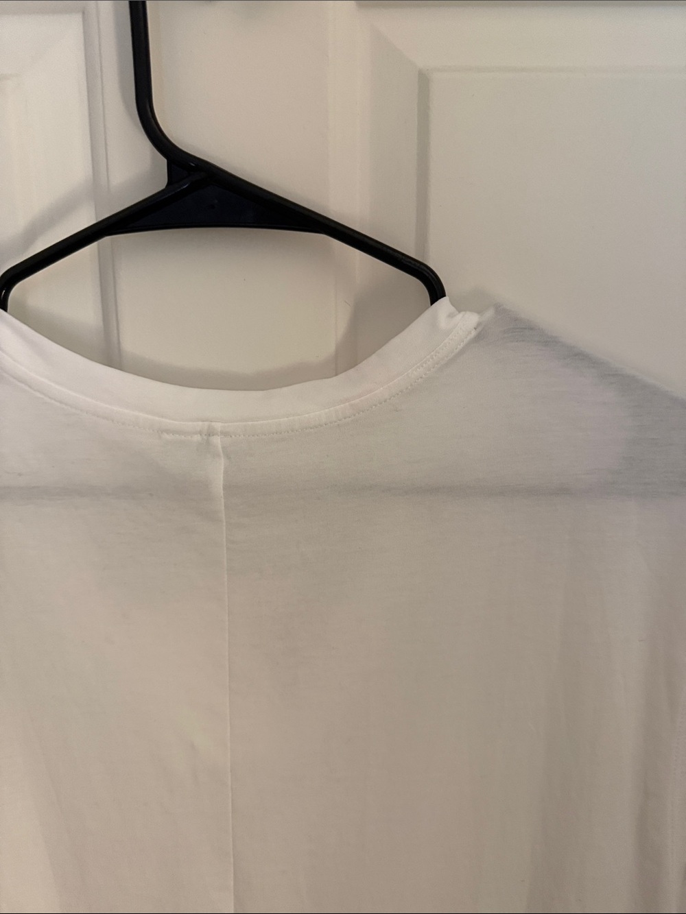 Nordstrom Women's White Sleeveless Vneck Tee Sz Sm - Picture 7 of 8